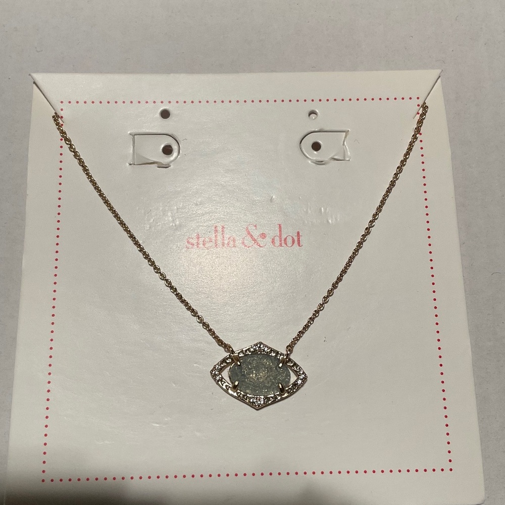 Stella & Dot Charlotte necklace blue